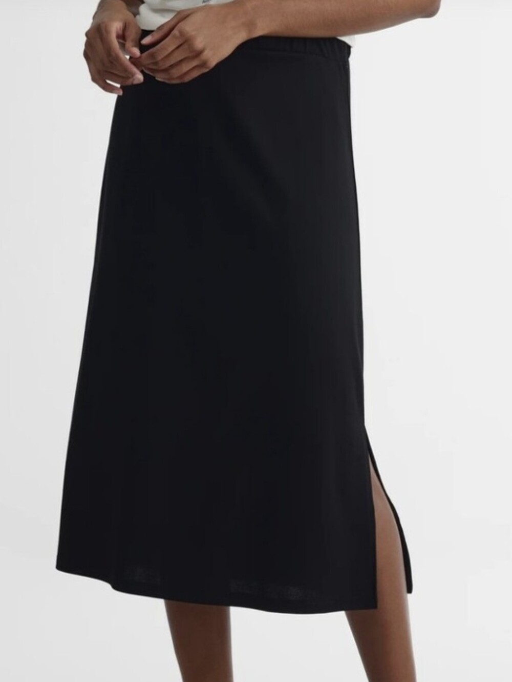 Violet & Claire Black Flowing Midi Skirt